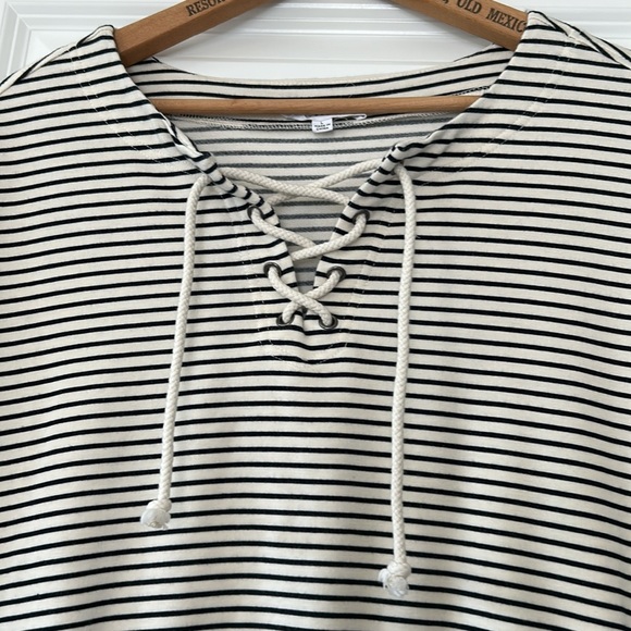 ANTHRO Jane & Delancey Black Striped Top with Lace Up Ties & Waistband Stretchy - Picture 5 of 11